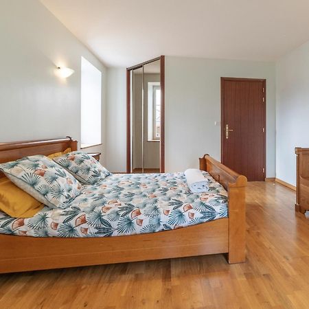 Bed and Breakfast Chambre D'Hotes Le Val Du Chapelain Montigny-la-Resle Exteriér fotografie