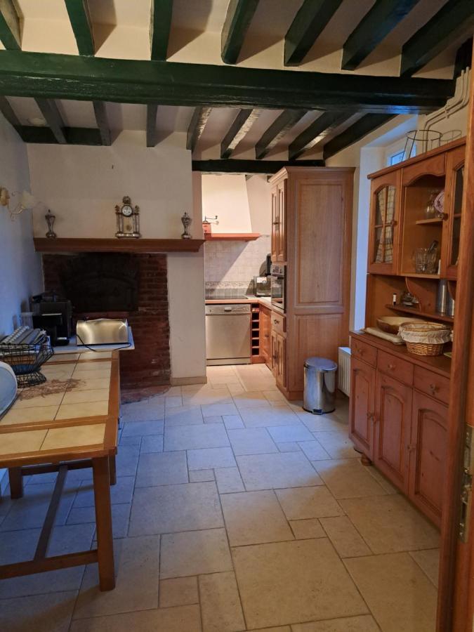 Bed and Breakfast Chambre D'Hotes Le Val Du Chapelain Montigny-la-Resle Exteriér fotografie